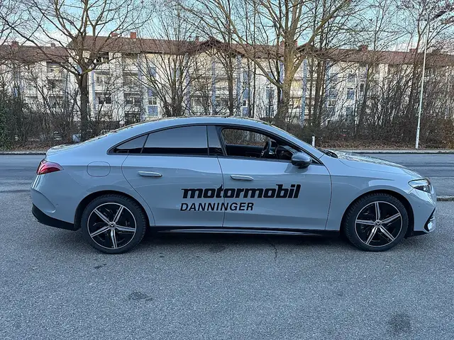 Mercedes-Benz CLA 350 EQ Tech 85kWh 4Matic Ansicht 3