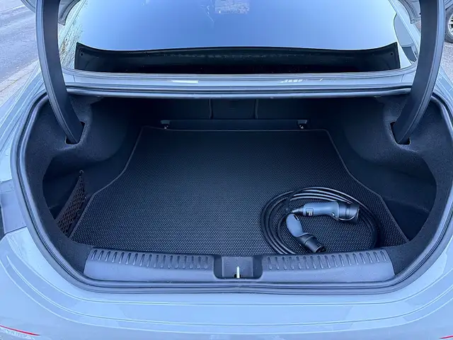 Mercedes-Benz CLA 350 EQ Tech 85kWh 4Matic Ansicht 6