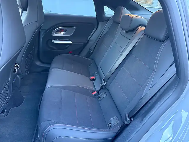 Mercedes-Benz CLA 350 EQ Tech 85kWh 4Matic Ansicht 7