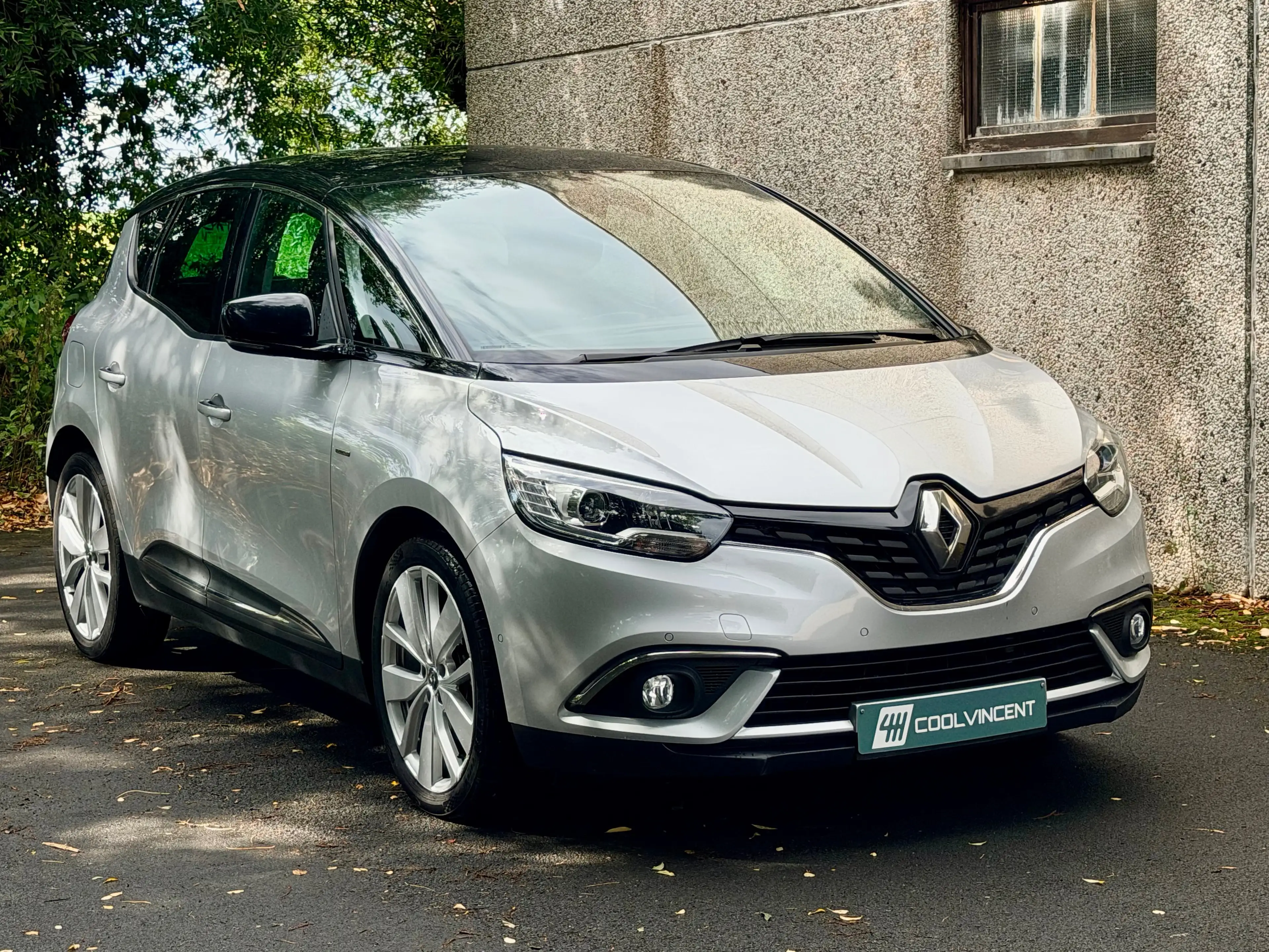 Renault Scenic 1.7 Blue dCi Limited // KEYLESS CRUISE CAMERA // LANE ASSIST — photo 3