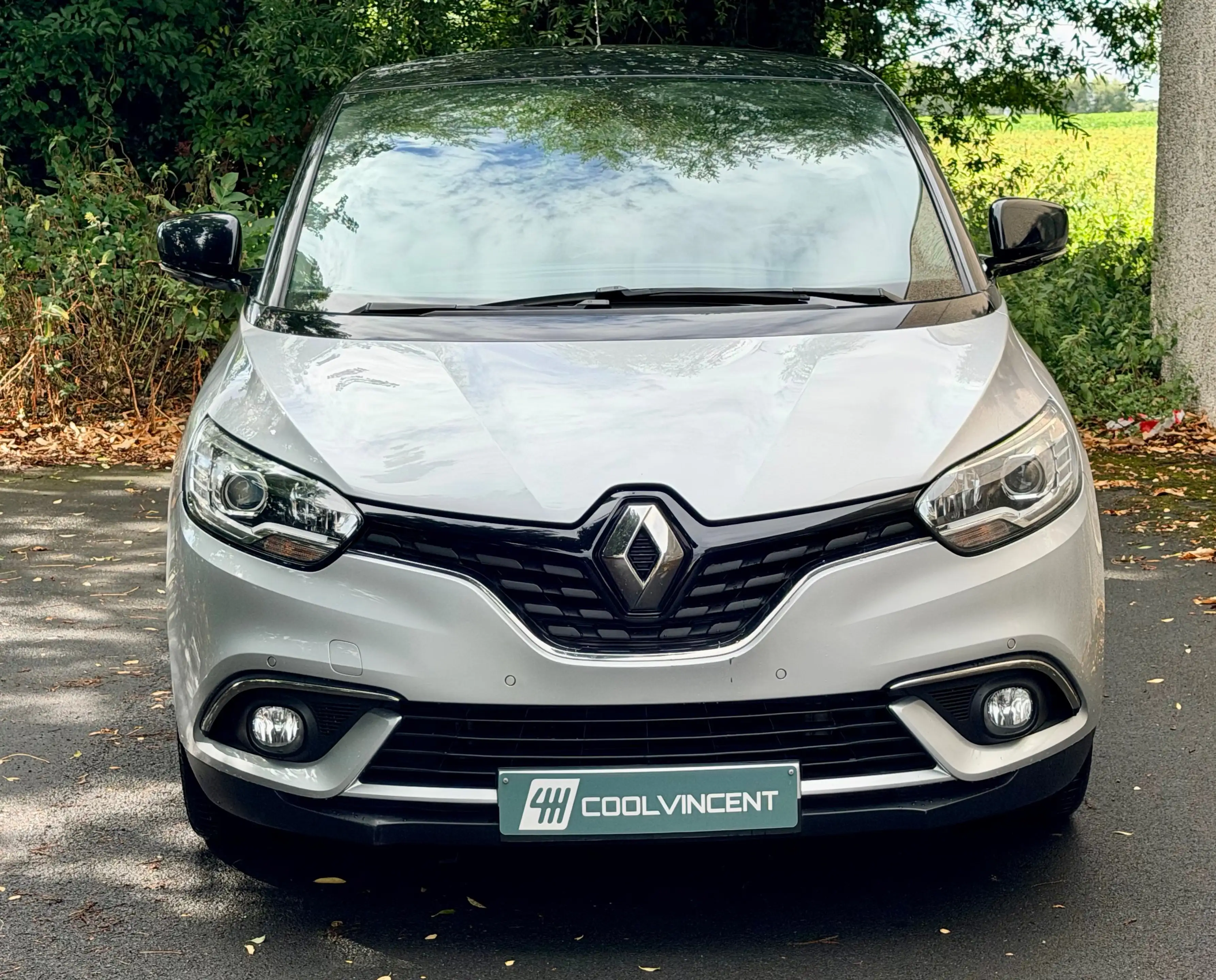 Renault Scenic 1.7 Blue dCi Limited // KEYLESS CRUISE CAMERA // LANE ASSIST — photo 2