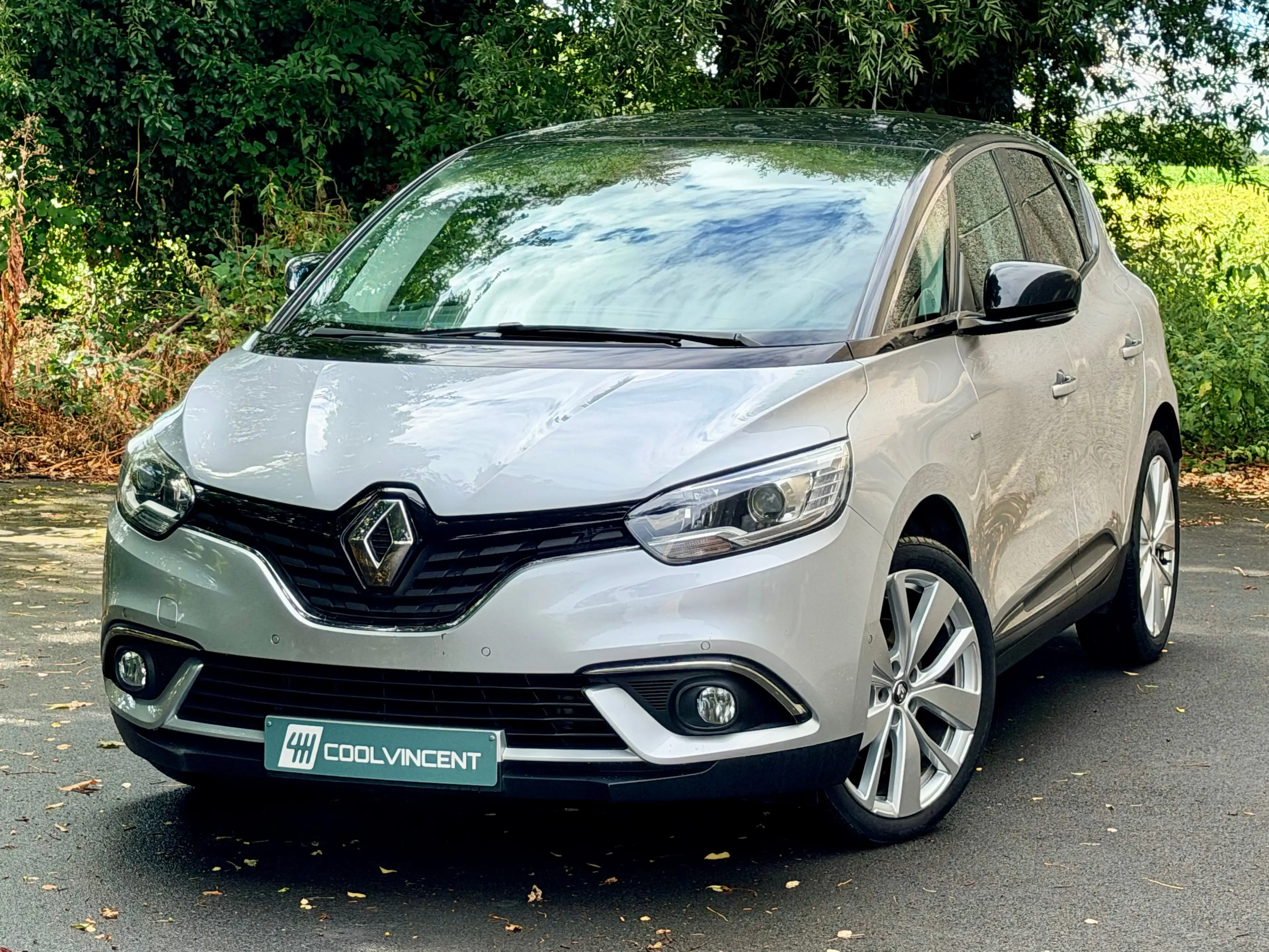 Renault Scenic 1.7 Blue dCi Limited // KEYLESS CRUISE CAMERA // LANE ASSIST