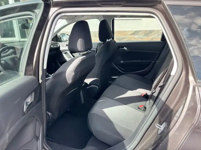 Peugeot 308 view 15