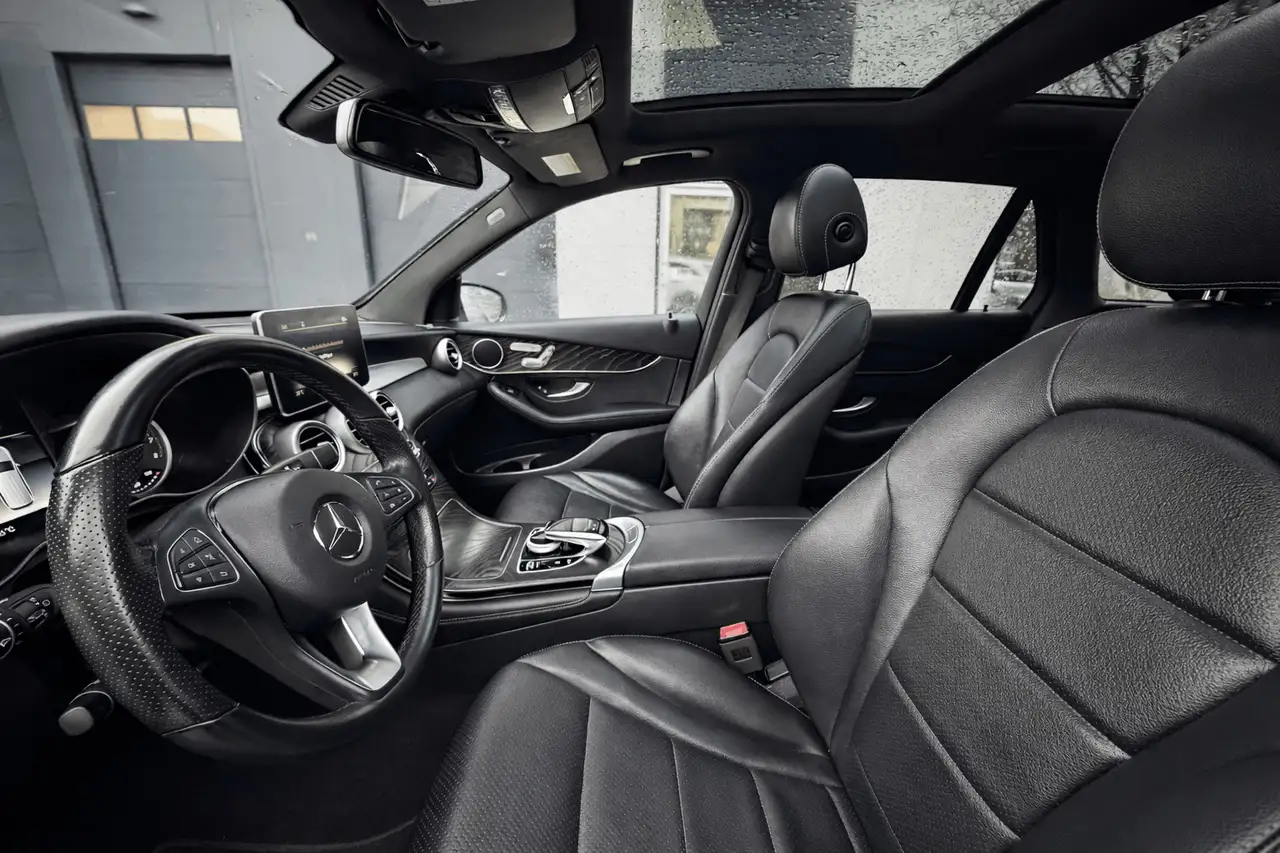 Mercedes-Benz GLC снимка Mercedes-Benz GLC