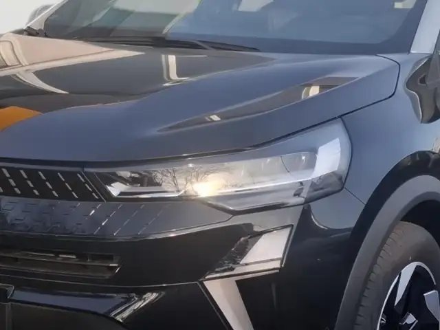 Renault Captur view 5