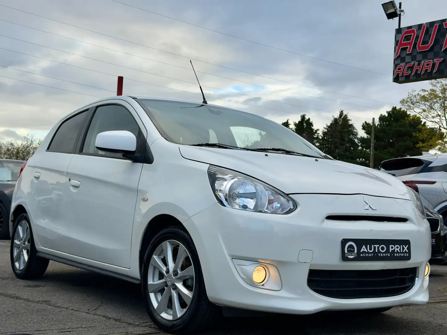 Mitsubishi Space Star 1.2i ClearTec Intense Cuir Clim Keyless Euro 5b Weiß - 2