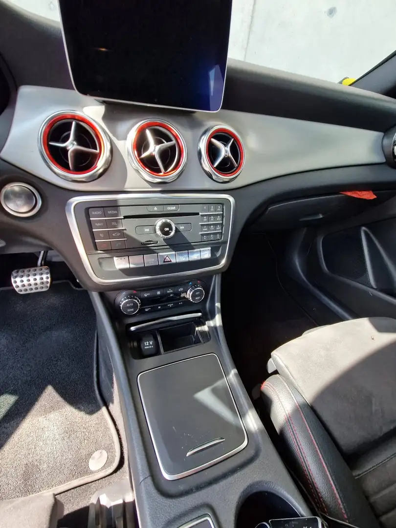 Mercedes-Benz GLA 200 GLA 200 Edition Lifestyle Aut. Edition Lifestyle Grau - 2