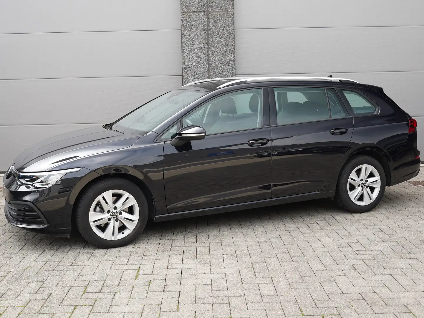 Volkswagen Golf Variant 1.0 TSI*NAVI*VIRTUAL COCKPIT*APPLE CAR PLAY*DAB*SV Zwart - 2