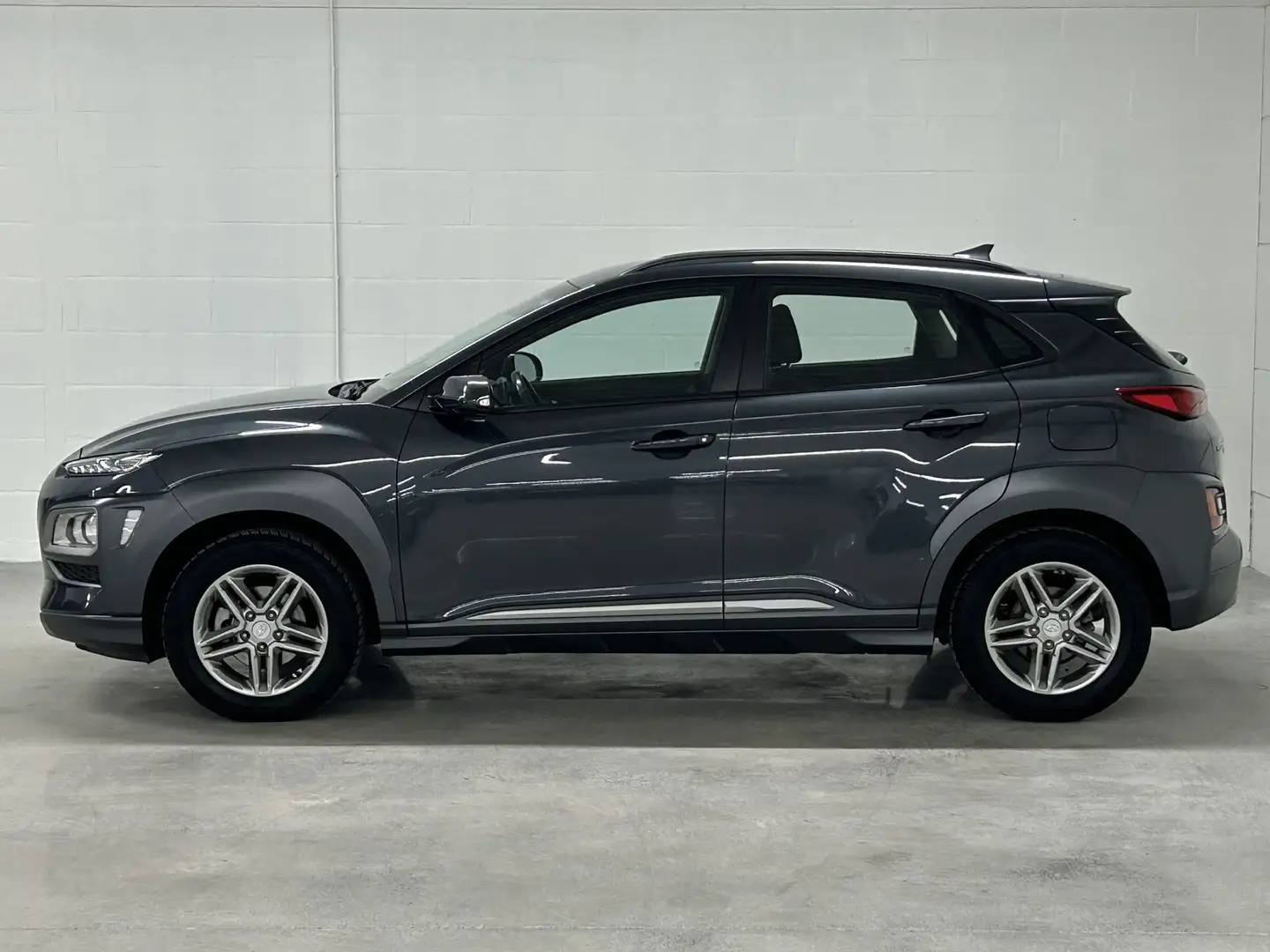 Hyundai KONA 1.0 T-GDi Twist Techno Pack Gris - 2