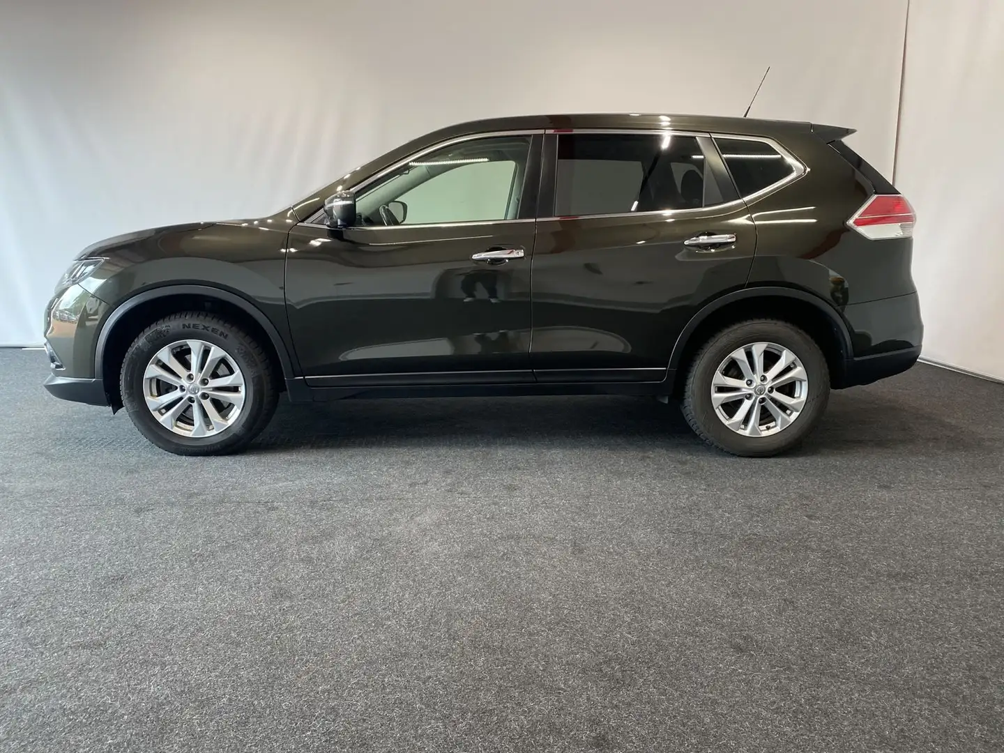 Nissan X-Trail 2.04x4 Autom Kamera Pano AHK Vert - 2