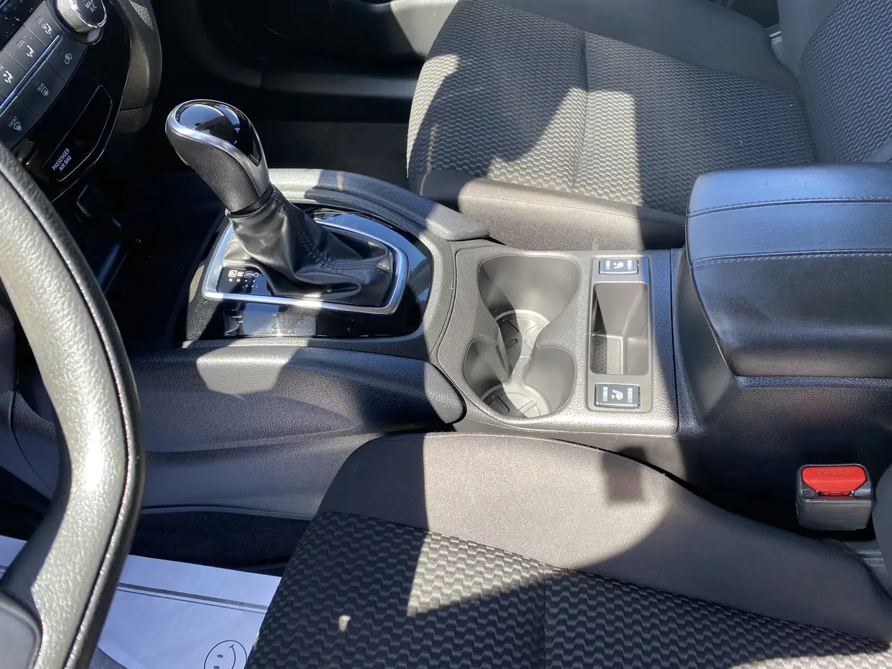 Nissan Qashqai снимка Nissan Qashqai