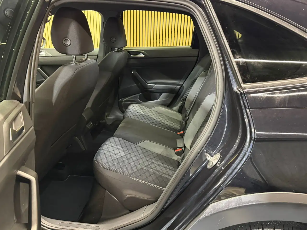 Volkswagen Taigo 1.0 TSI R-Line DSG * GARANTIE 12 MOIS * 1ER PROP 10