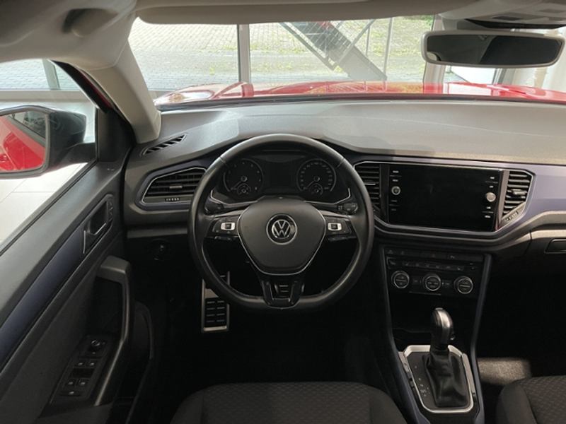 Volkswagen T-Roc 1.5 DSG United +NAVI+ACC+LED+PDC — photo 10