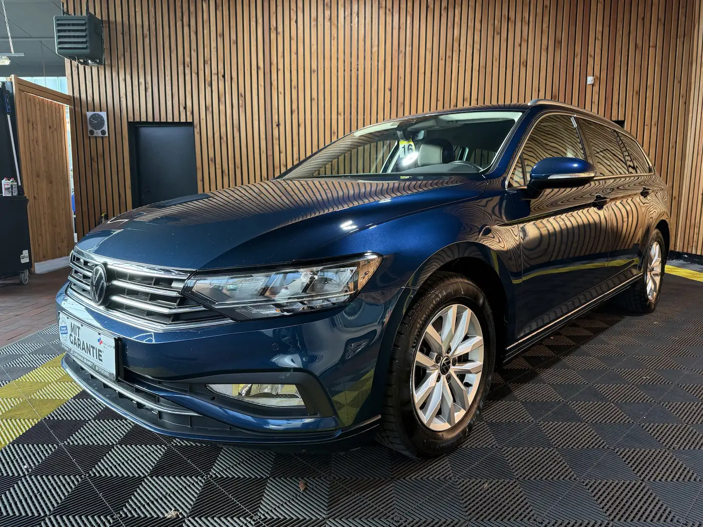 Volkswagen Passat Variant 1,5 TSI DSG *Navi*LED*Kam*ACC*AHK Blau - 1