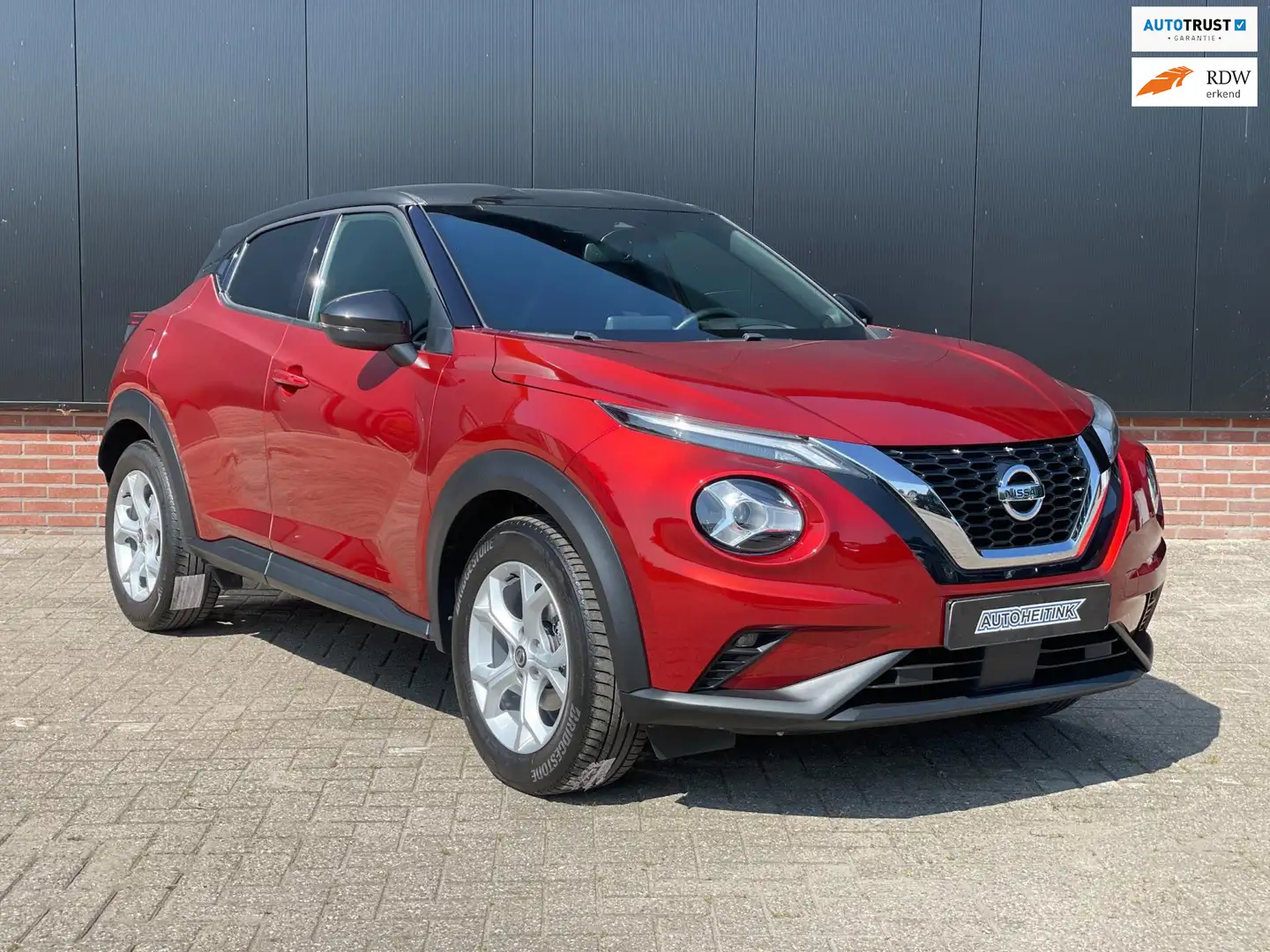Nissan Juke 1.0 DIG-T Acenta Rood - 1
