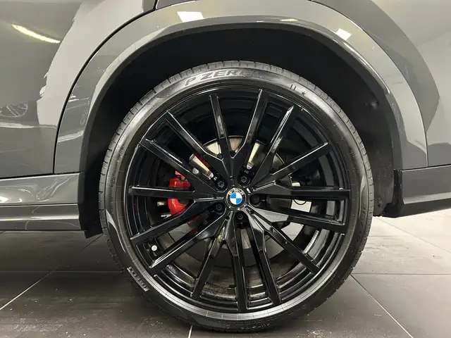BMW X6 view 6