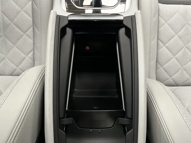 BMW X6 view 22