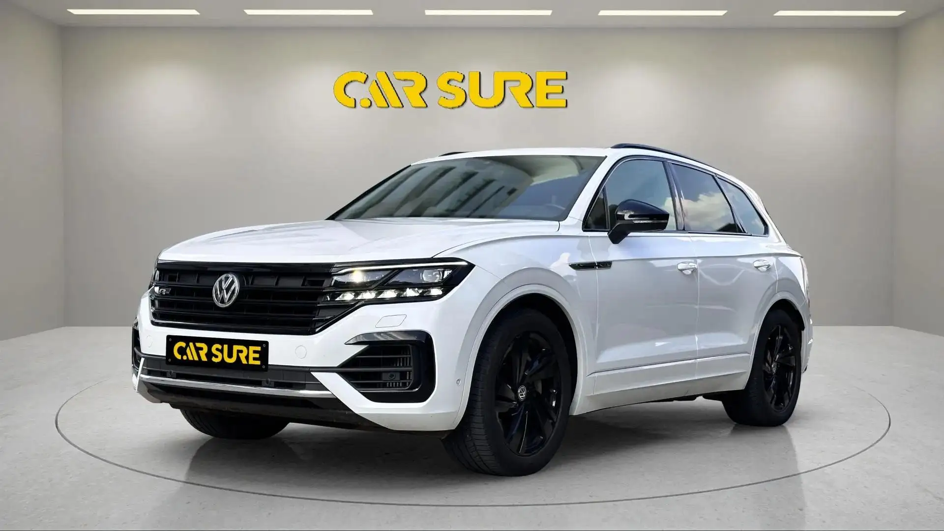 Volkswagen Touareg 4.0TDI V8 R-Line Tiptronic 4M 310kW Wit - 1