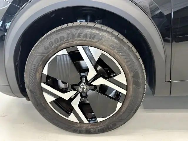 Peugeot 2008 view 5