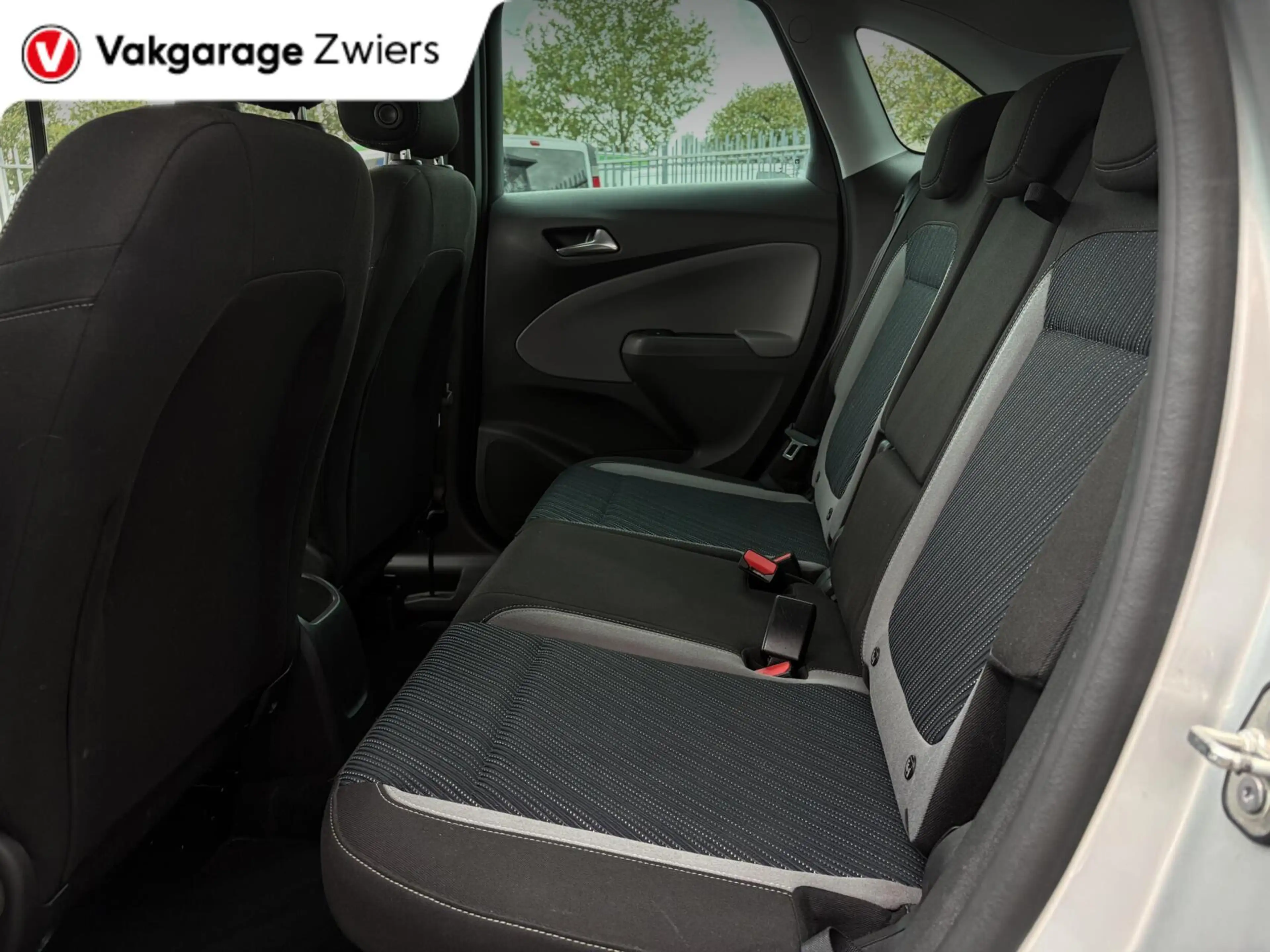 Opel Crossland X 1.2 Turbo 120 Jaar Edition Cruise|Carplay|Airco. — photo 32