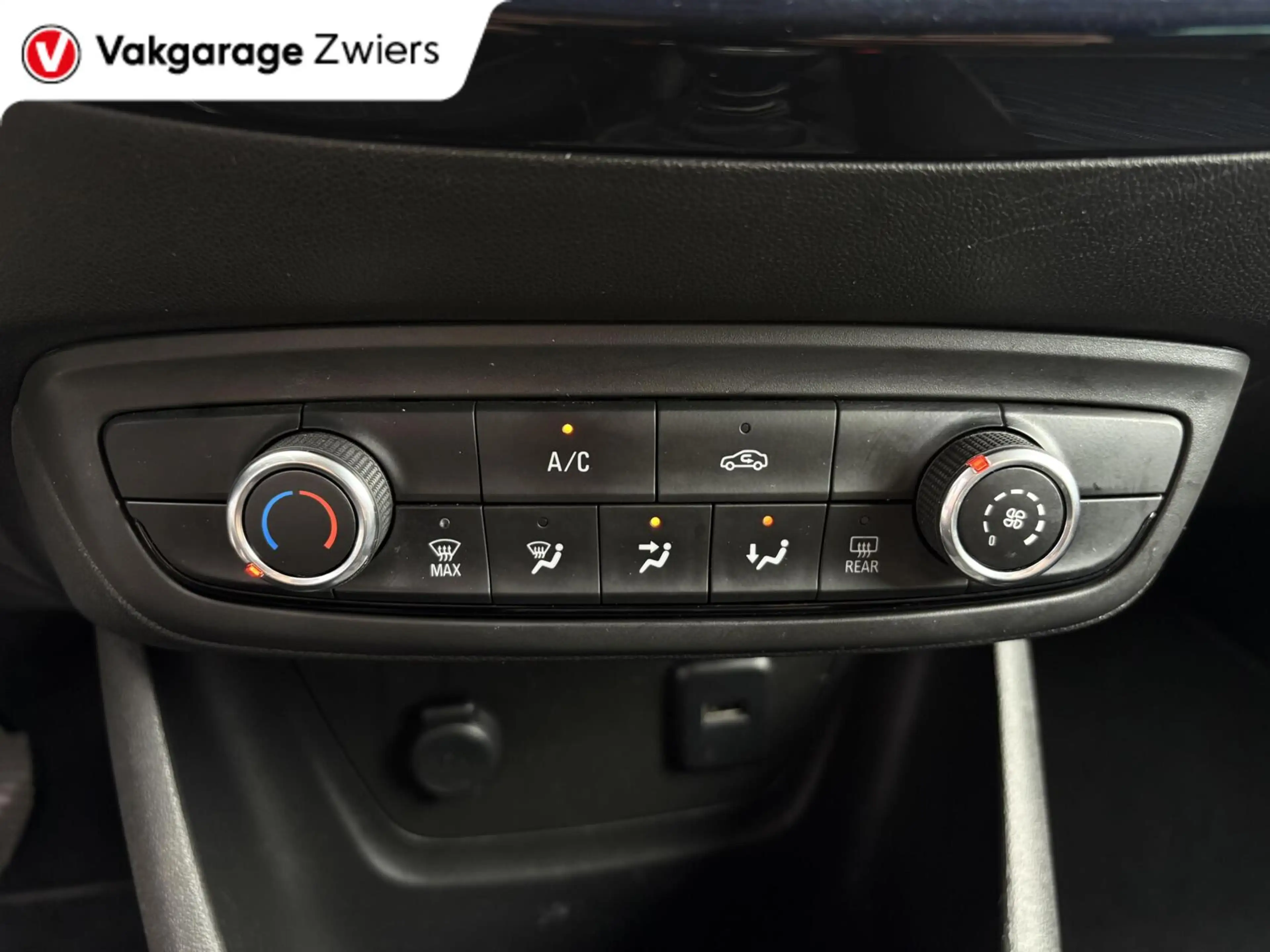 Opel Crossland X 1.2 Turbo 120 Jaar Edition Cruise|Carplay|Airco. — photo 24