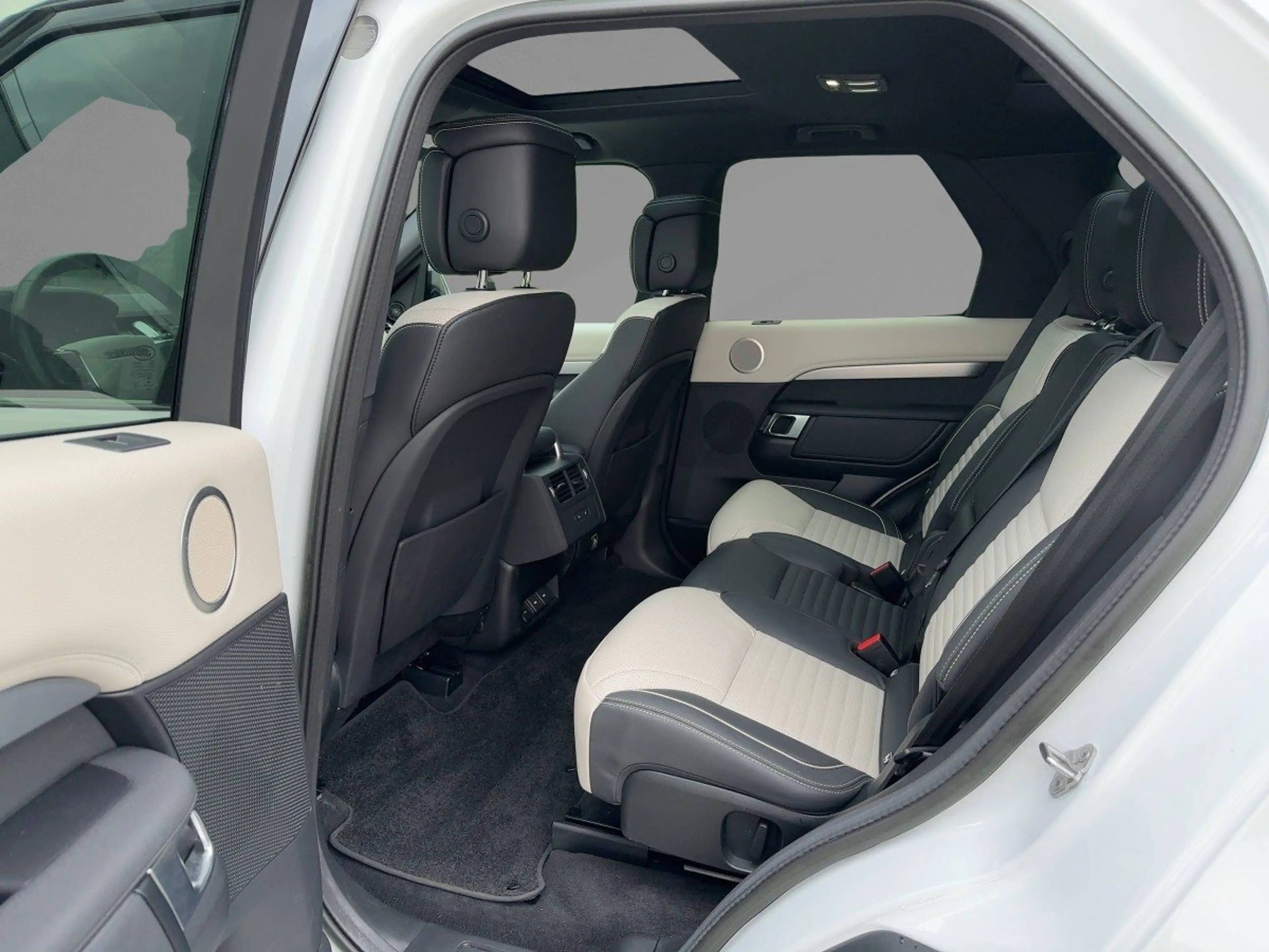 Land Rover Discovery D300 R-Dynamic HSE 360-CAM ACC CAM — photo 10