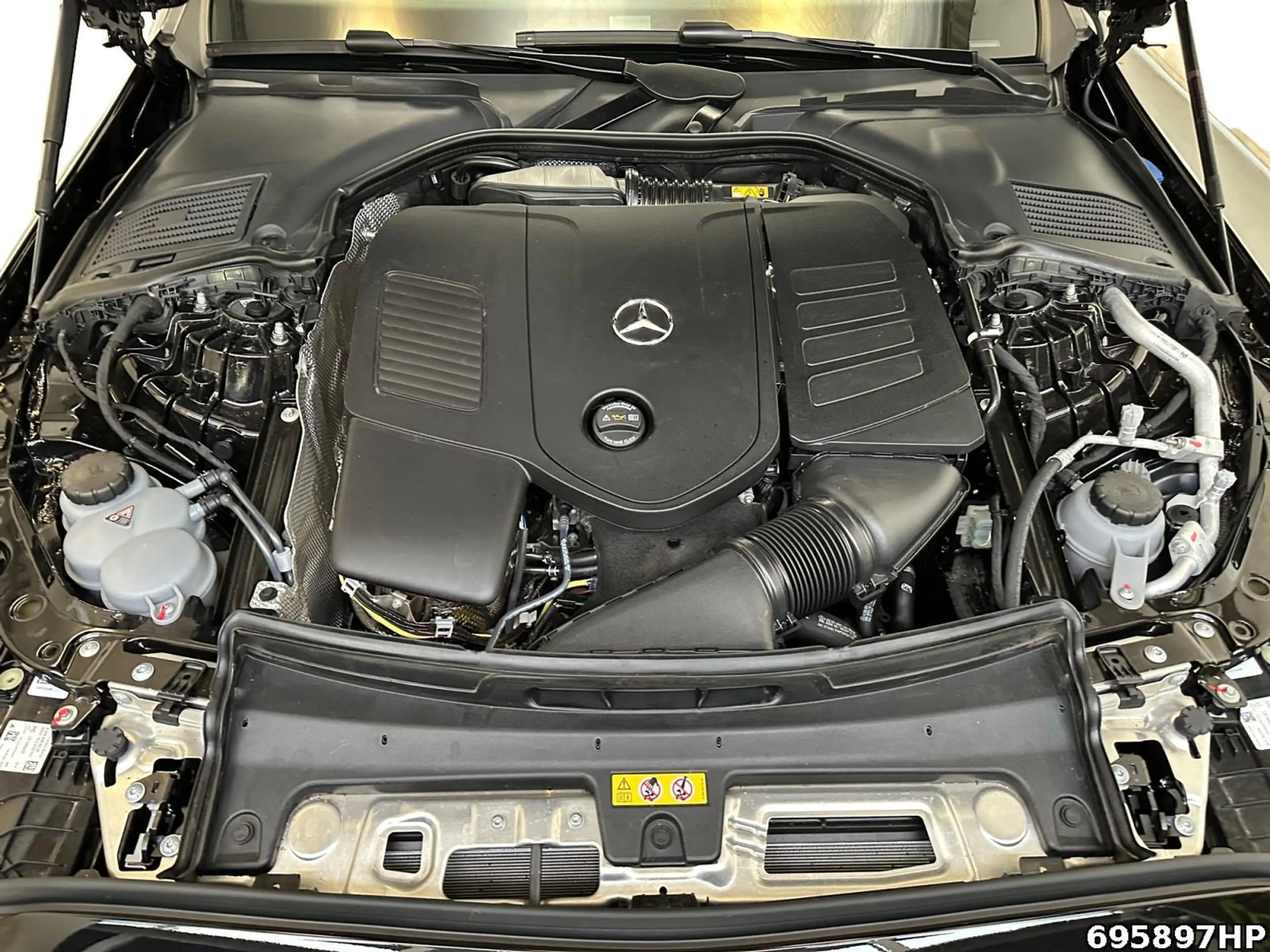 Mercedes-Benz C 200 Avantgarde AHK 18" Totw CarPlay Ambiente — photo 7