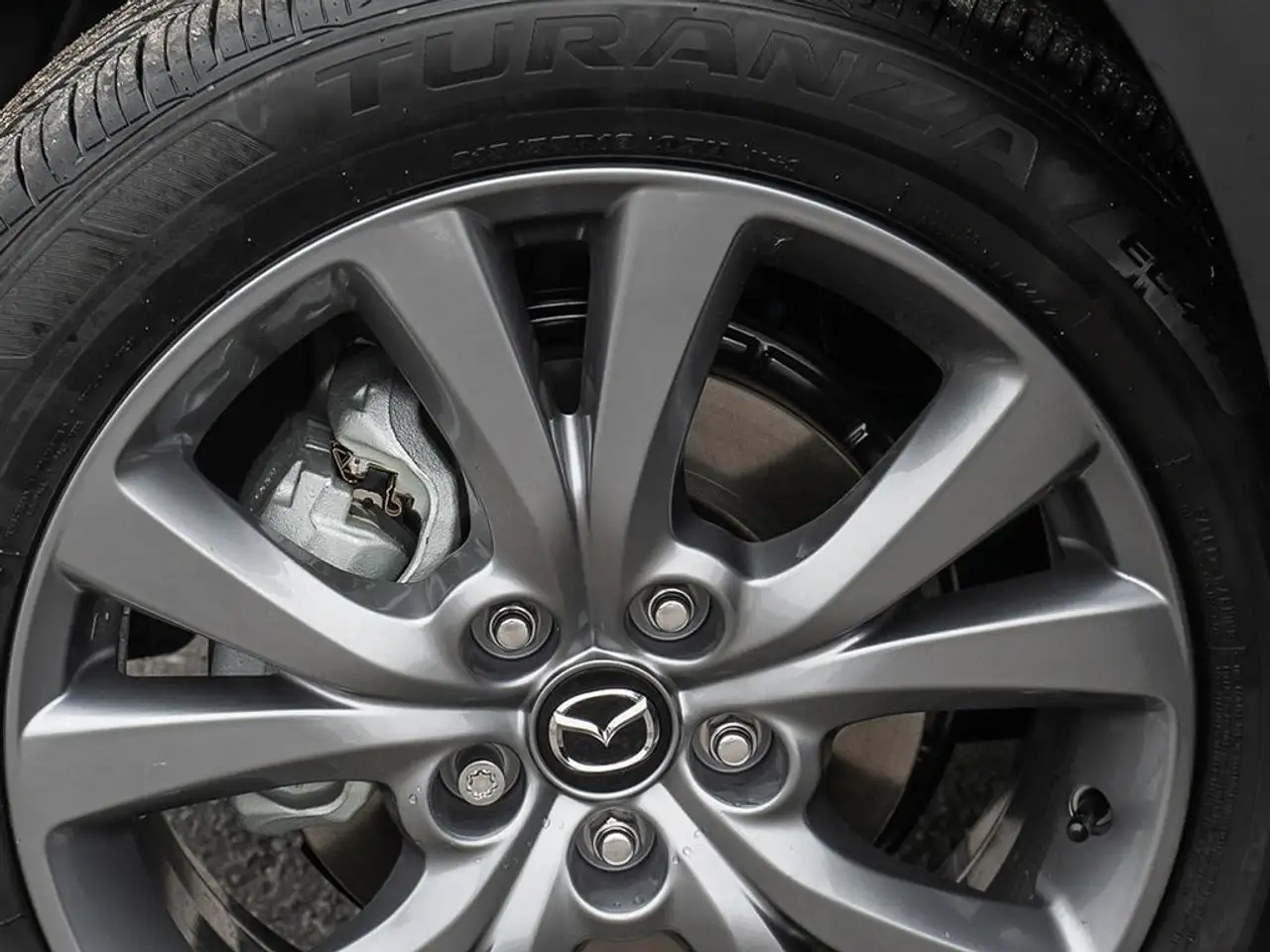 Mazda CX-30 снимка Mazda CX-30