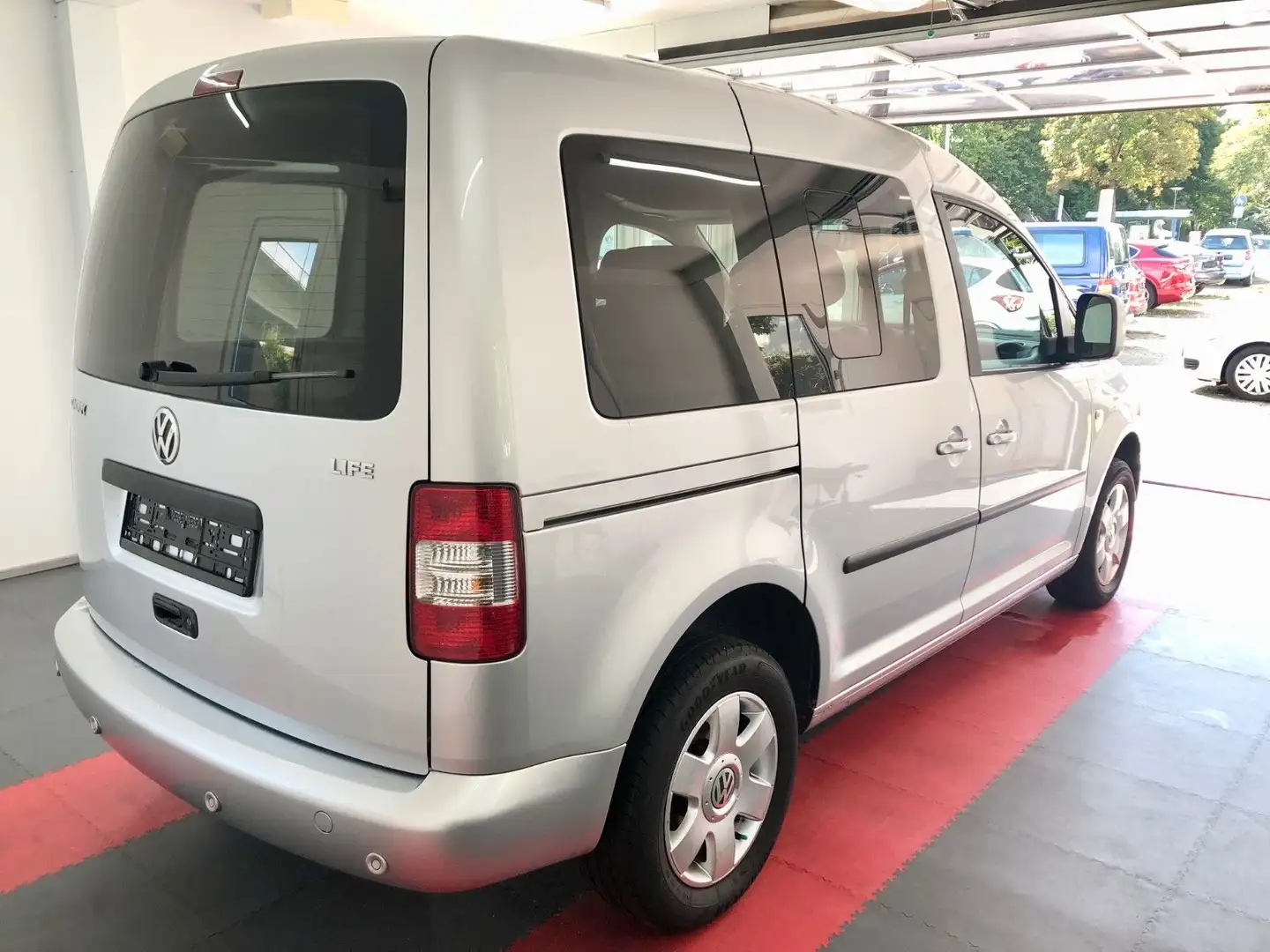 Volkswagen Caddy Life * TOP ZUSTAND * 2 SCHIEBETÜREN Silber - 2