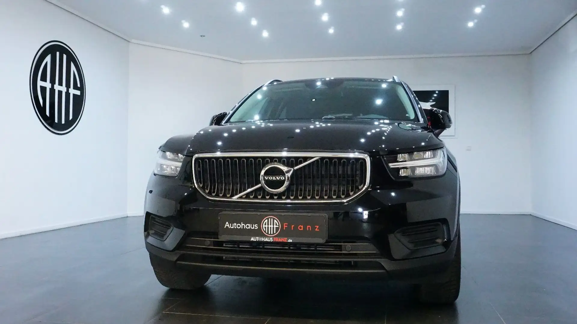 Volvo XC40 2WD*KAM*SHZ*Abstand*TOTW Noir - 2
