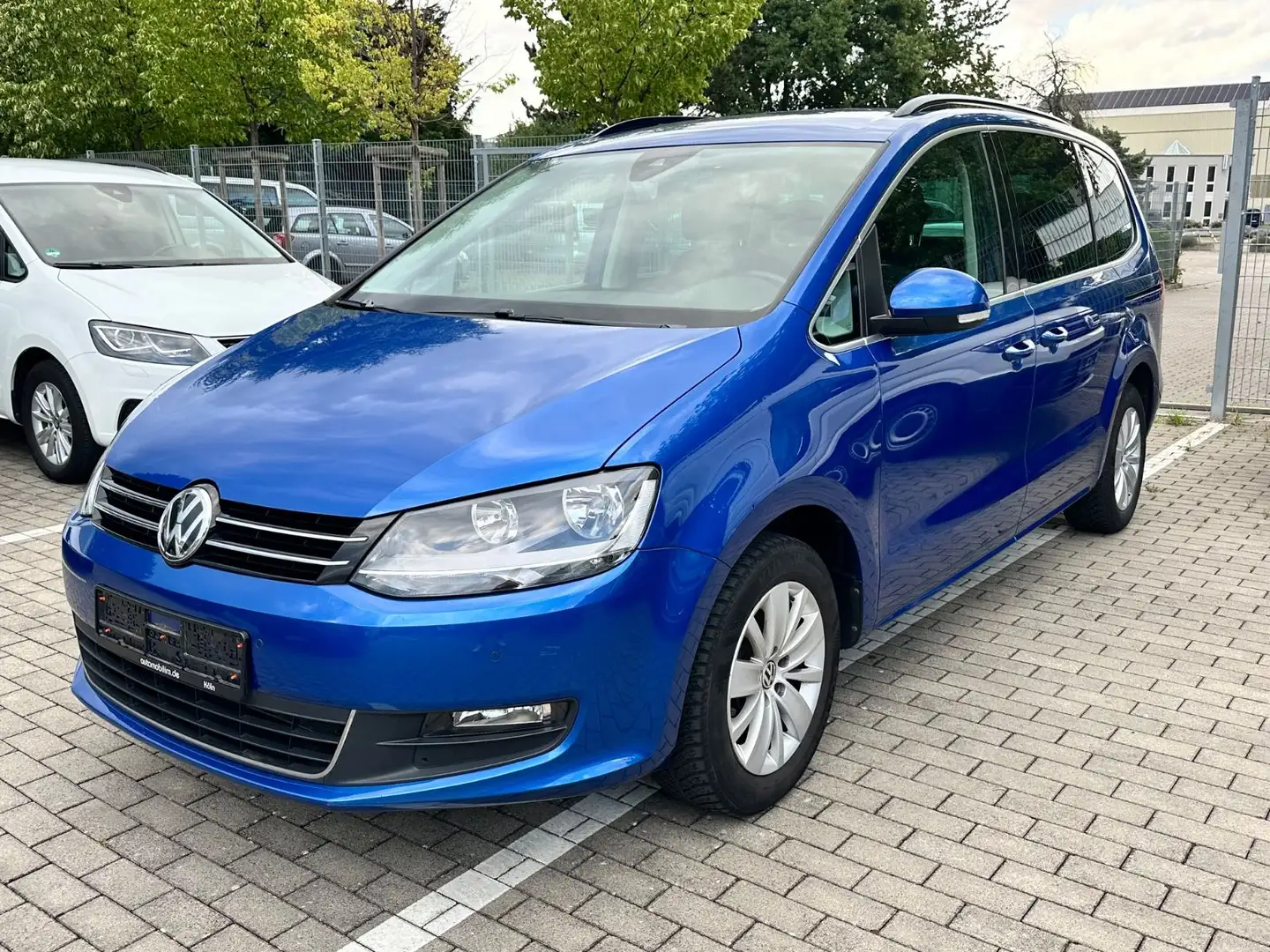 Volkswagen Sharan 2.0 TDI*7-Sitz*SpurAss*Temp*PDC*SHZ* Blau - 2
