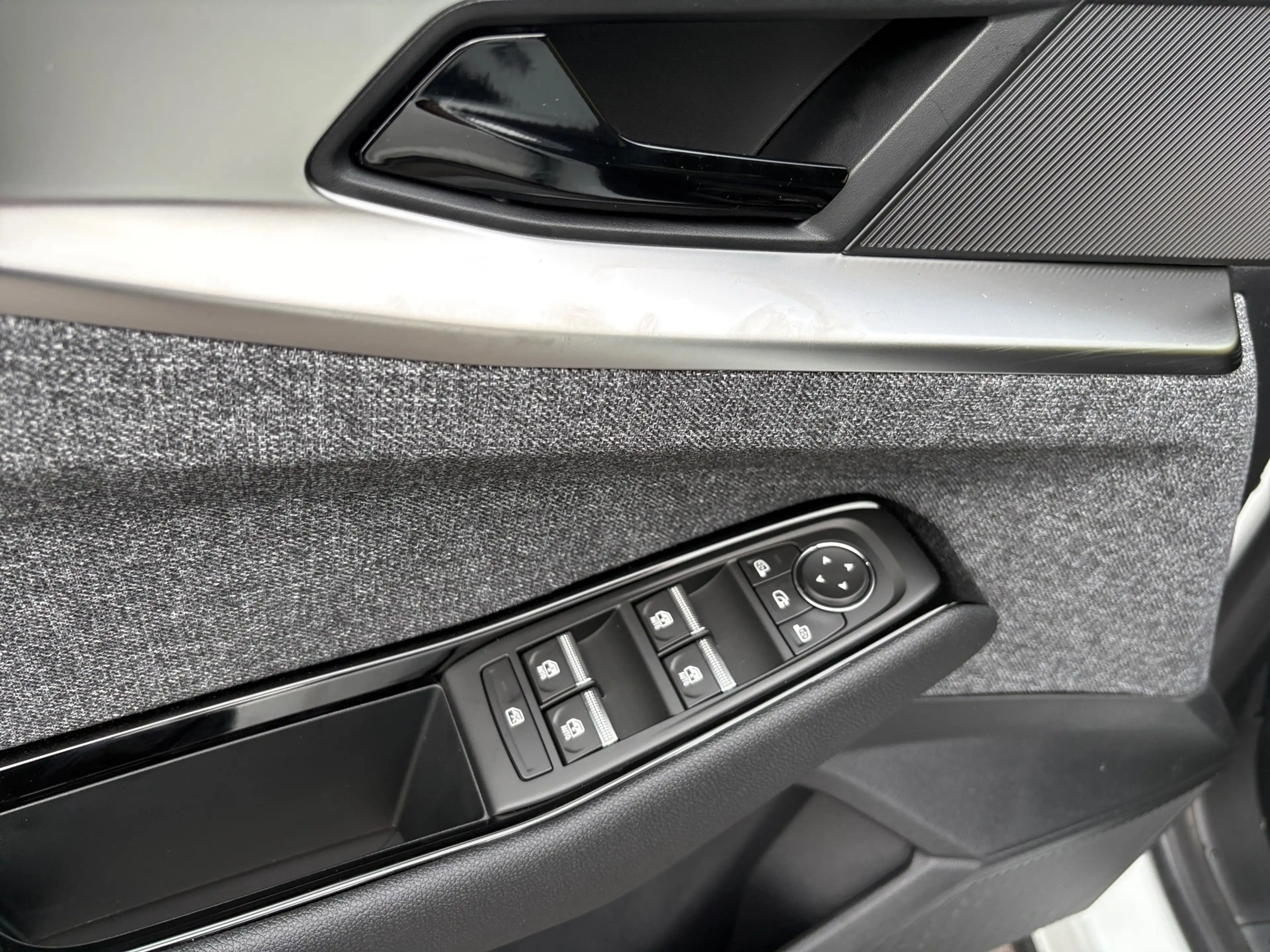 Renault Espace Espace Techno Full Hybrid E-Tech 200 5-Sitzer — photo 15