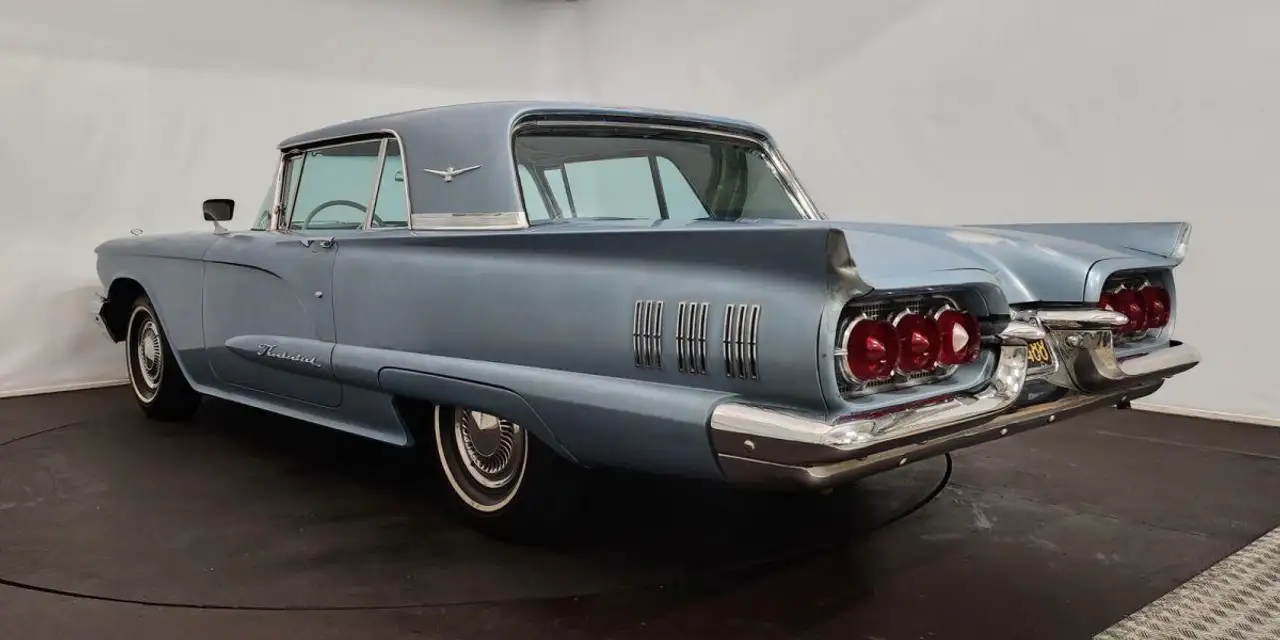 Ford Thunderbird, foto 3