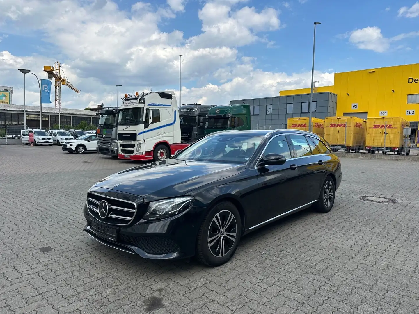 Mercedes-Benz E 300 d Avantgarde Distronic AHK Kamera 1. Hand Noir - 2
