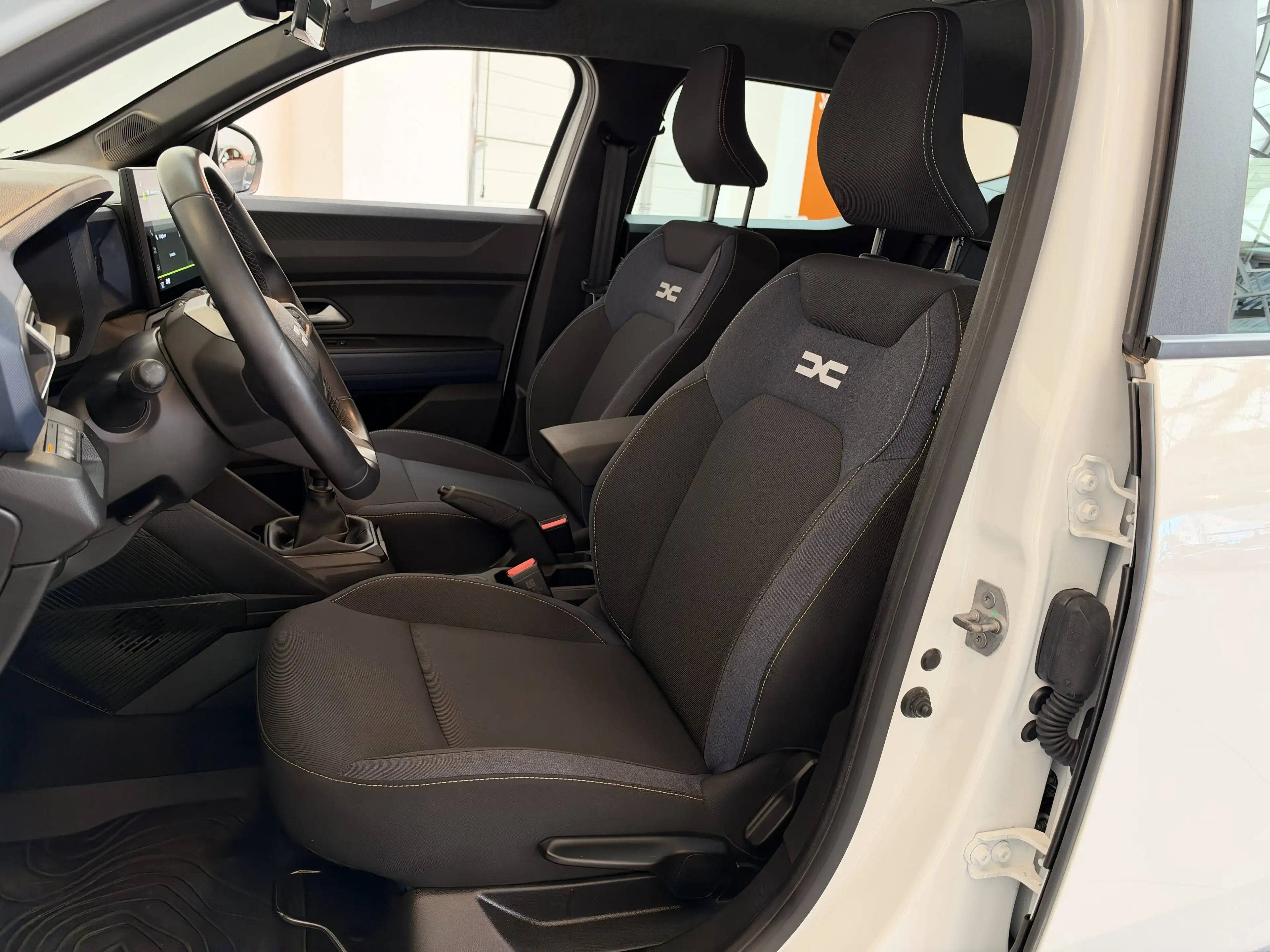 Dacia Duster Duster 1.2 TCe 4x4 Expression — photo 12