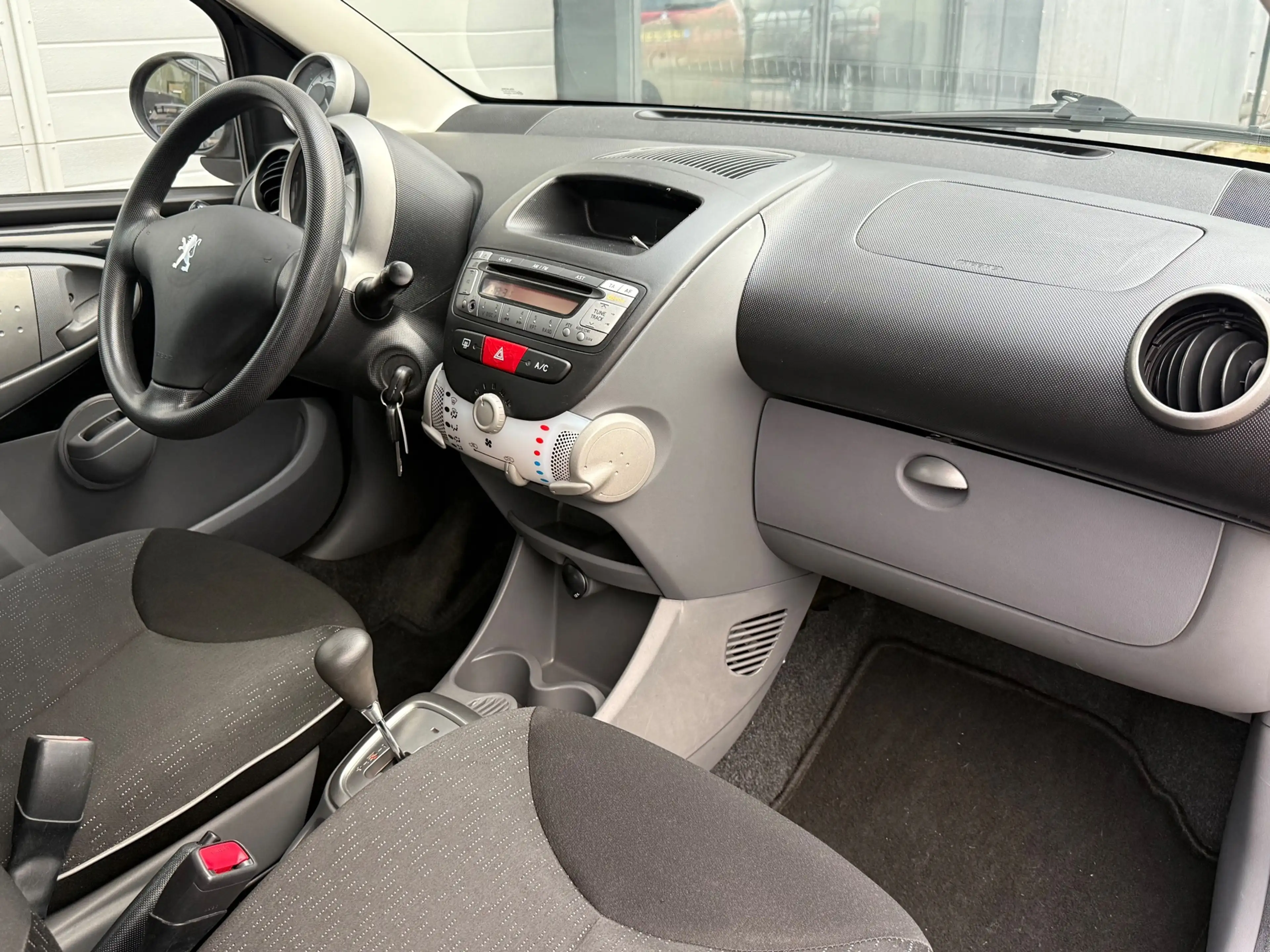 Peugeot 107 1.0-12V Millesim 200| AIRCO| NAP| APK — photo 12