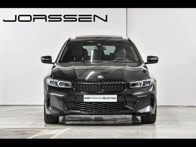 BMW 3 Series view 2