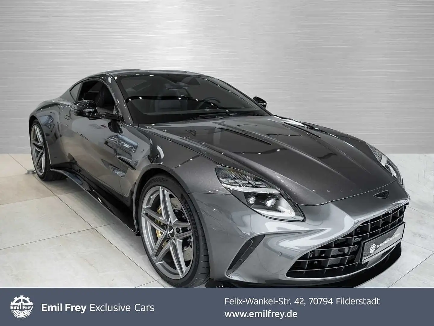 Aston Martin V8 Vantage Grau - 1