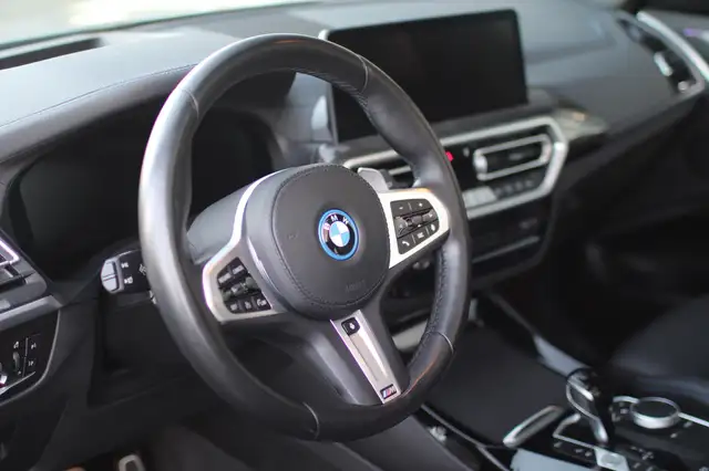 BMW X3 view 19