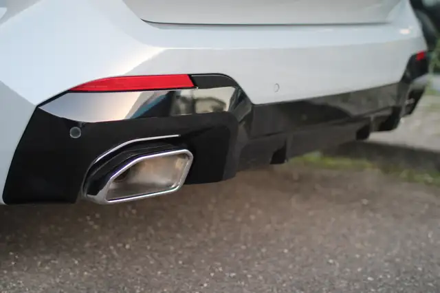 BMW X3 view 13