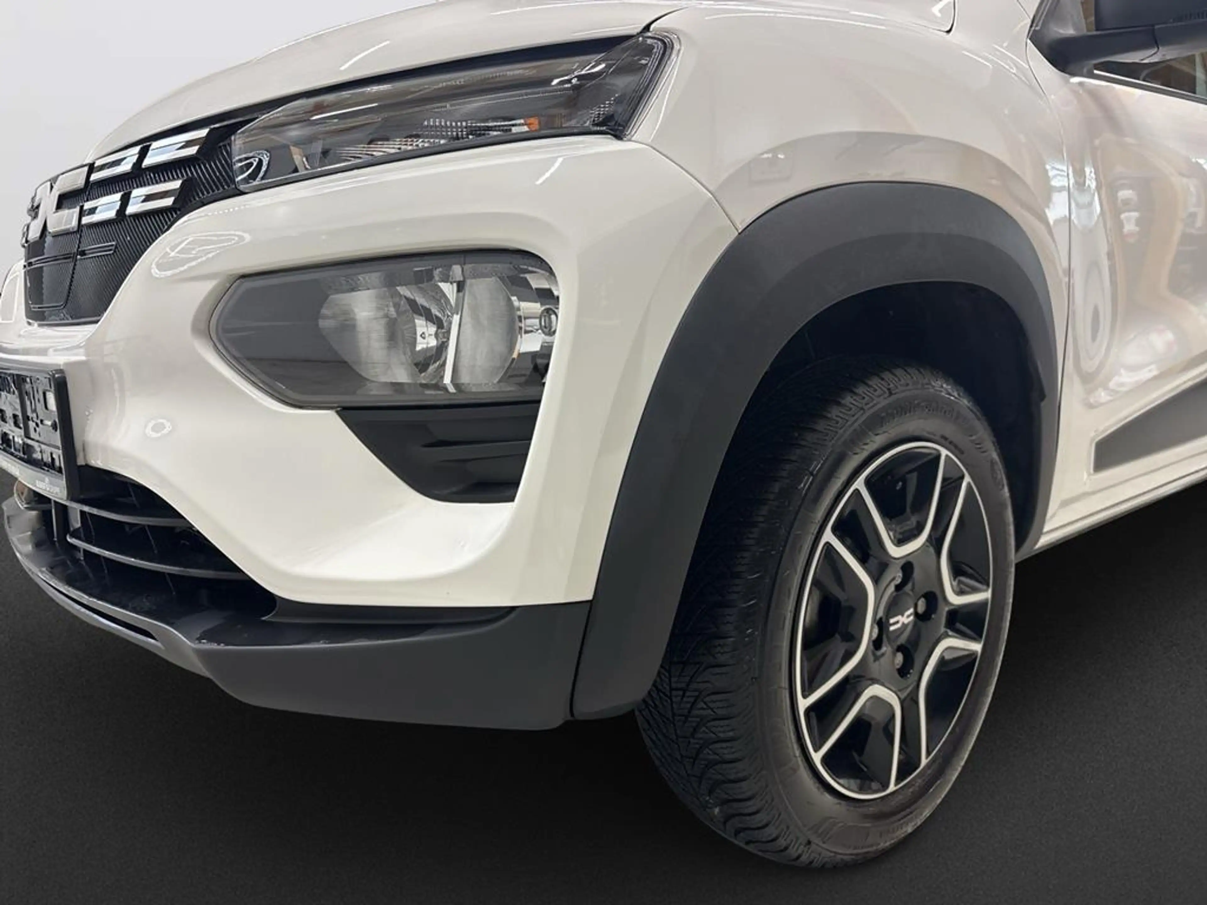 Dacia Spring Electric 45 Essential — photo 9