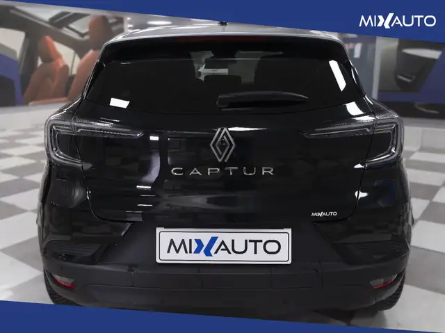 Renault Captur view 4