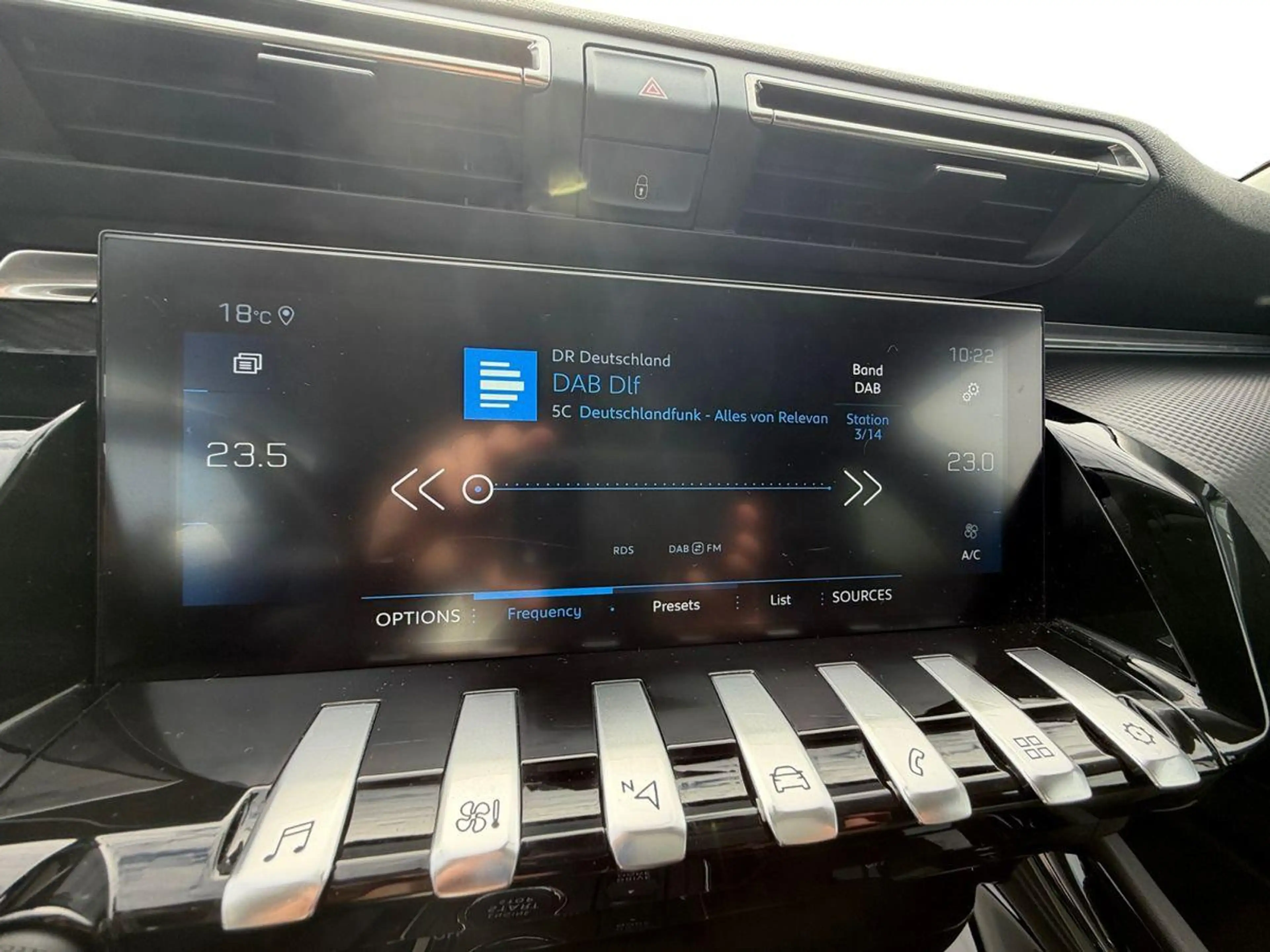 Peugeot 508 1.6 PureTech — photo 12