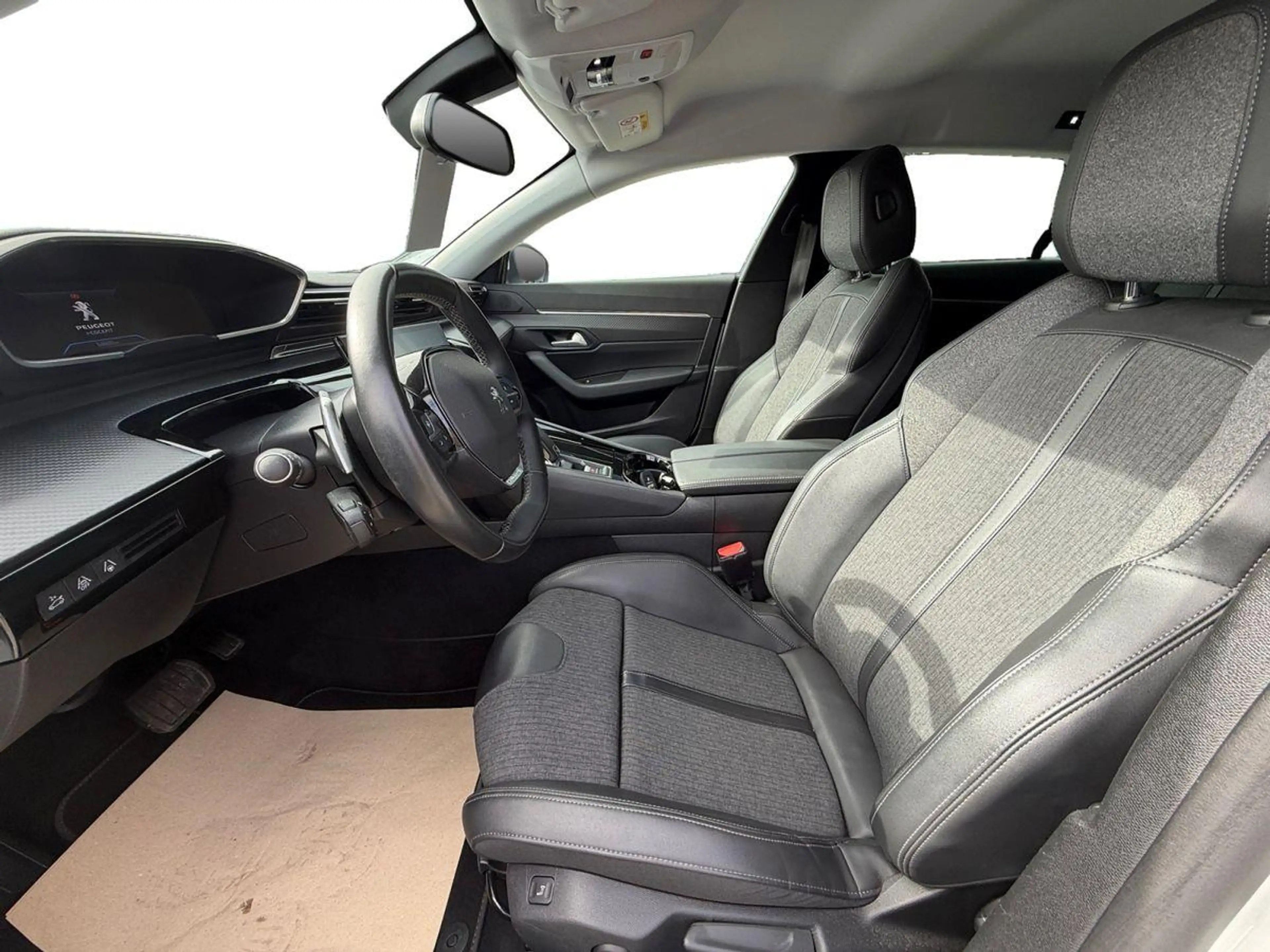 Peugeot 508 1.6 PureTech — photo 6