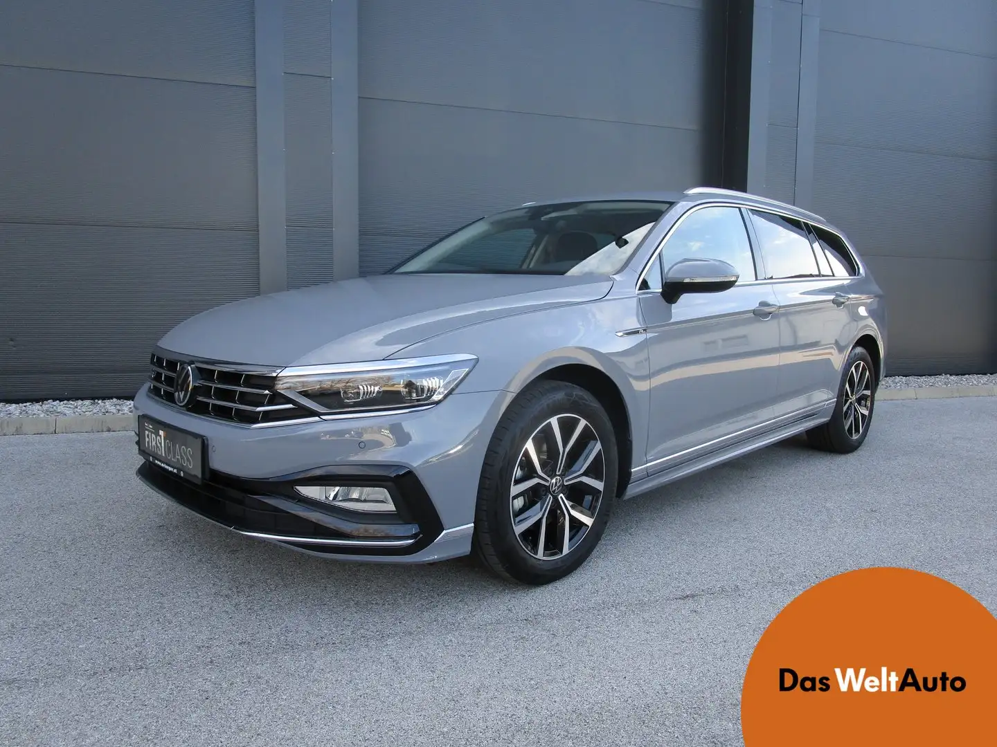 Volkswagen Passat Variant Business TDI DSG Grau - 1