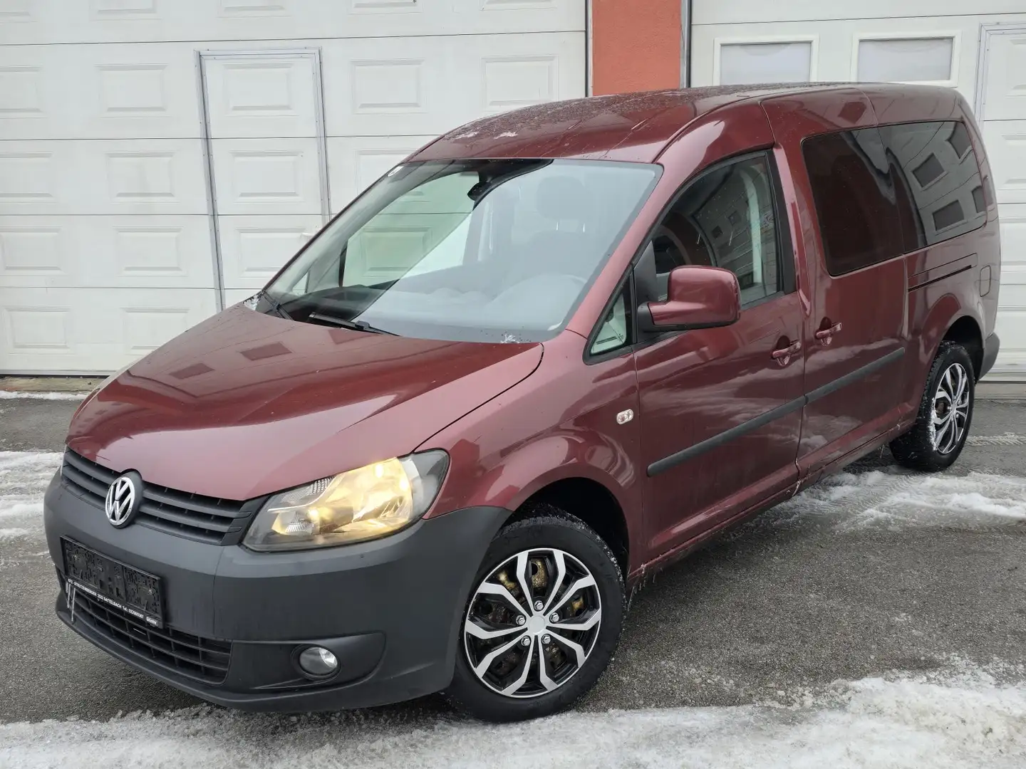 Volkswagen Caddy Maxi Kombi 1,6 TDI BMT DPF *7-Sitzer* Rot - 1