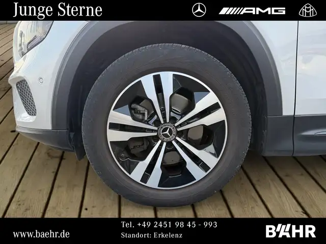 Mercedes-Benz GLB view 6