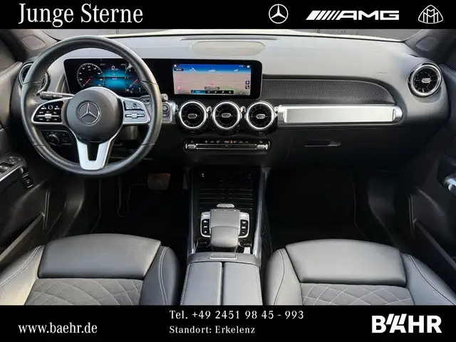 Mercedes-Benz GLB view 4