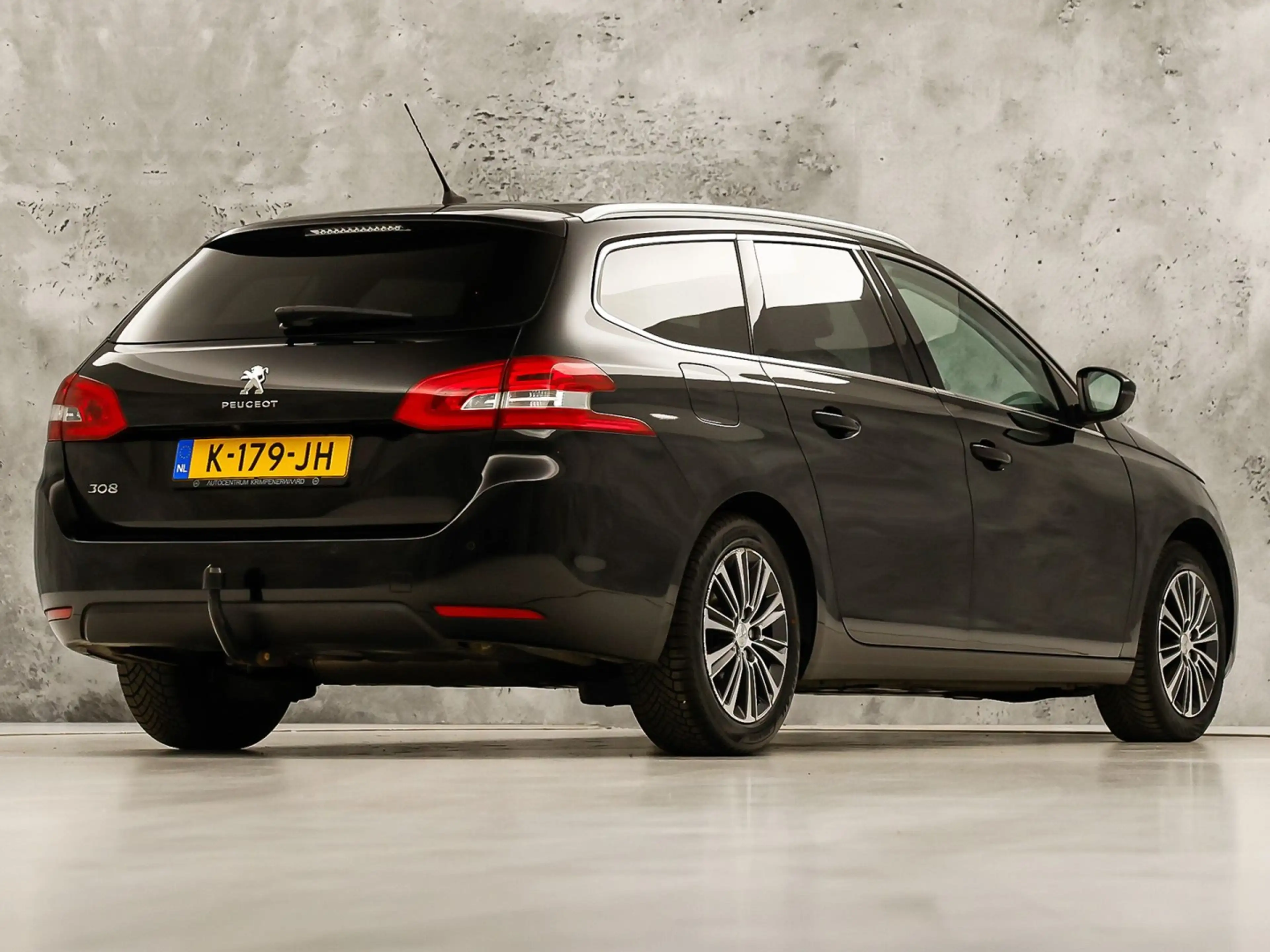 Peugeot 308 SW 1.2 PureTech Premium Sport (VIRTUAL COCKPIT, AP — photo 5