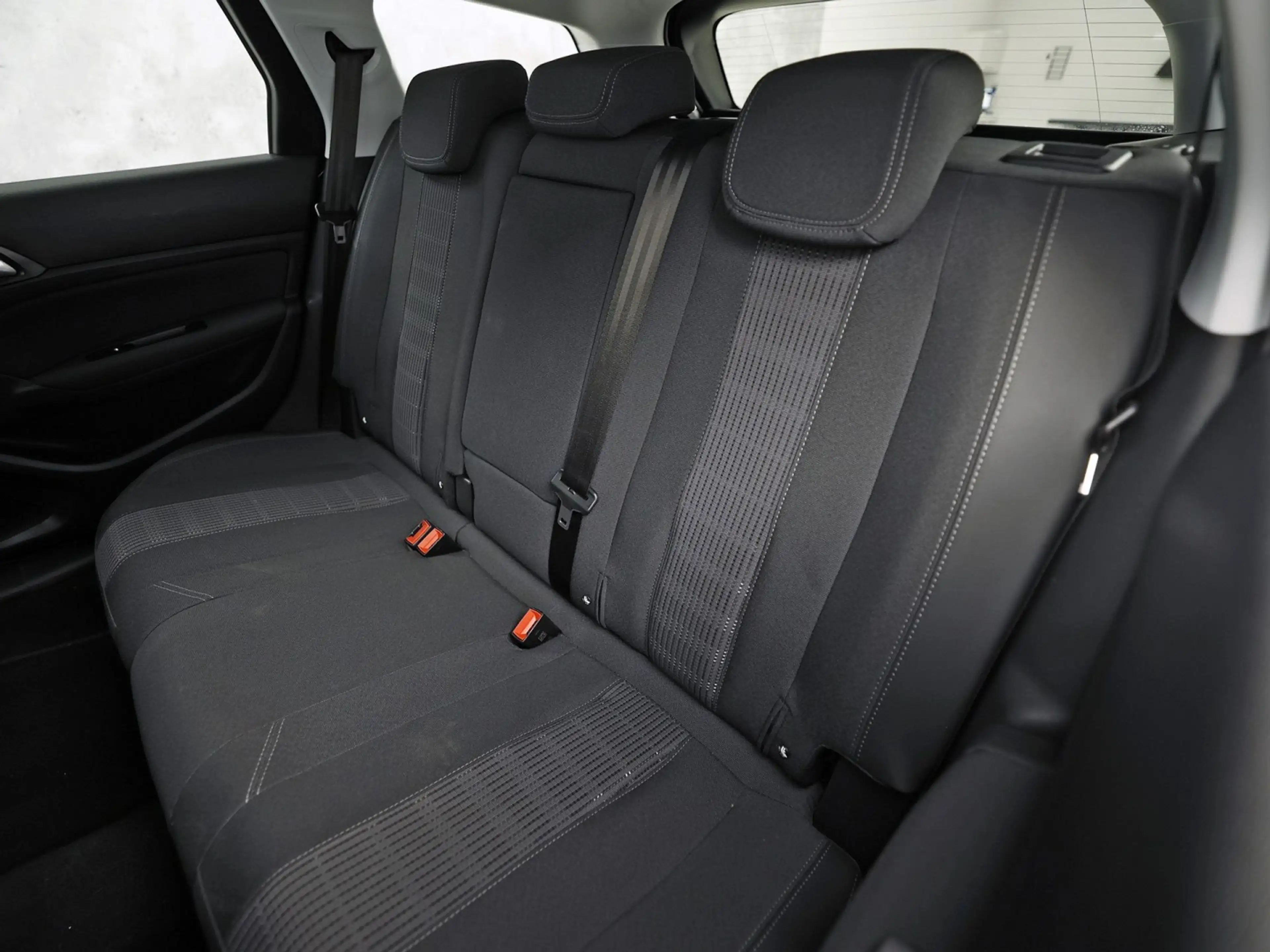 Peugeot 308 SW 1.2 PureTech Premium Sport (VIRTUAL COCKPIT, AP — photo 13